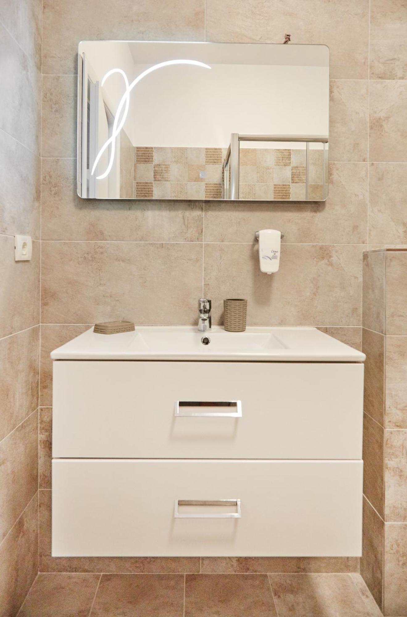 Excelsior Apartaments Mamaia Nord นาโวดาริ ภายนอก รูปภาพ