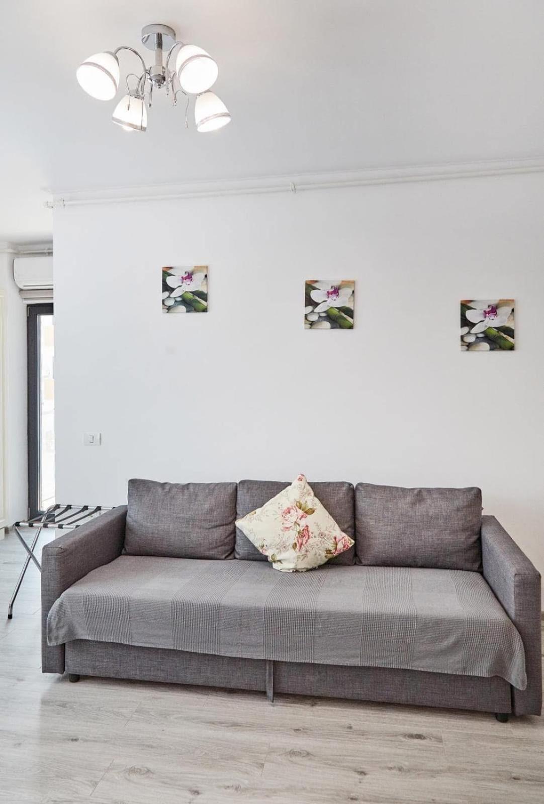 Excelsior Apartaments Mamaia Nord นาโวดาริ ภายนอก รูปภาพ